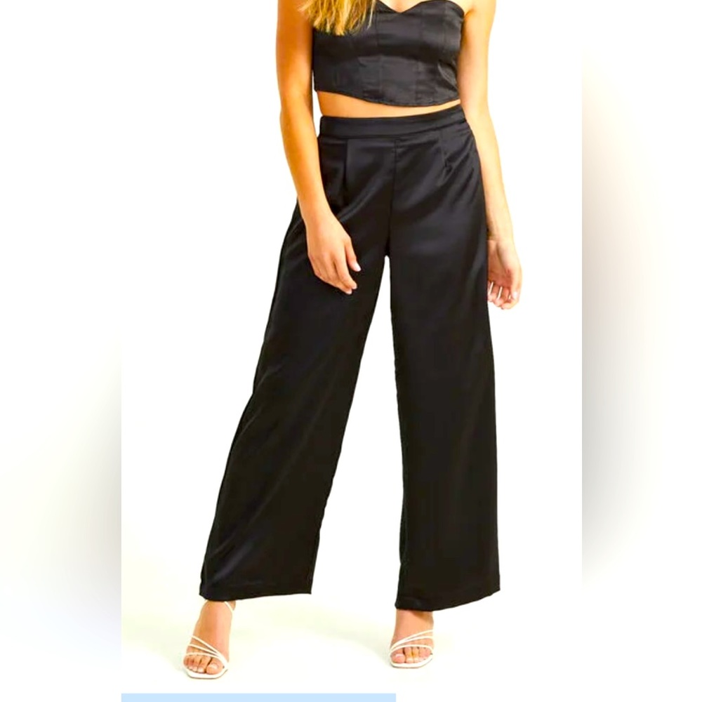 Altar’d State Frances Pants Black Velvet Size Medium